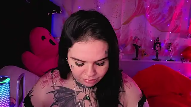 BigBootyHolly online show from 07-30-26, 09:47