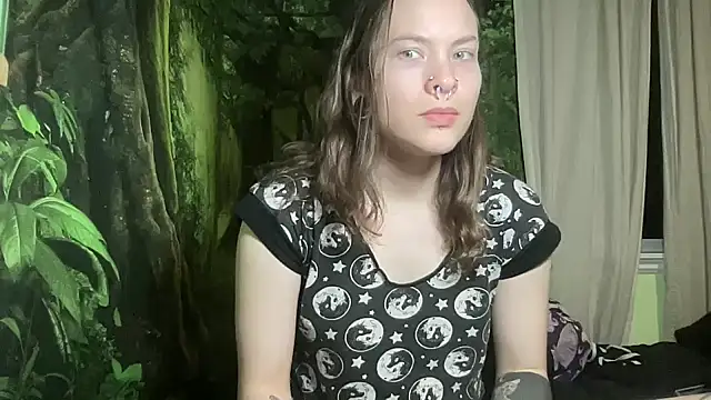 Snapshot of mo0ngoddess chatting on 01-18-25, 07:38 mo0ngoddess online show from 01-18-25, 07:38