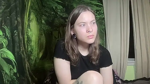 Snapshot of mo0ngoddess chatting on 01-21-25, 05:49 mo0ngoddess online show from 01-21-25, 05:49