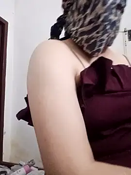 Hot Niya2 online show from 05-17-26, 06:48