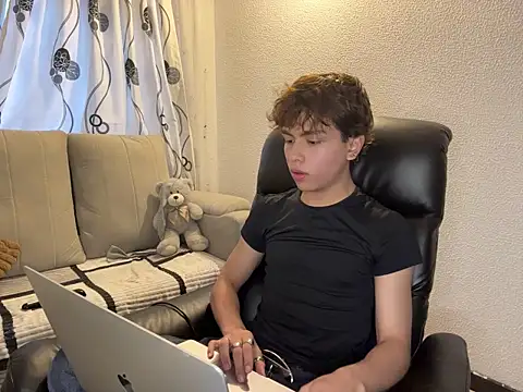 DanteSaint online show from 07-24-26, 11:03