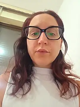 Nicolevellori online show from 06-11-26, 04:32