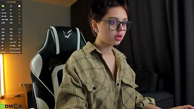 Emmy-Brooks online show from 05-18-26, 09:48