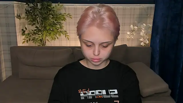 Emmy-Brooks online show from 07-20-26, 01:42