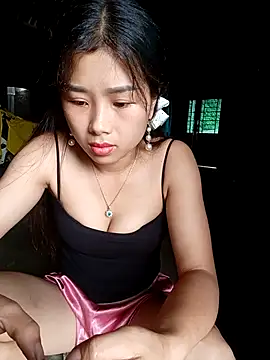 Snapshot of Kirix_adra chatting on 05-18-26, 04:07 Kirix adra online show from 05-18-26, 04:07