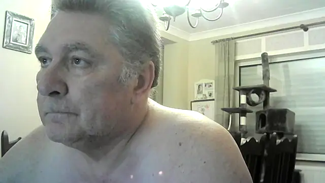 Snapshot of edje59a chatting on 02-19-26, 07:37 edje59a online show from 02-19-26, 07:37