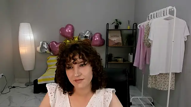 Snapshot of Miriam_Boshe chatting on 05-16-26, 10:36 Miriam Boshe online show from 05-16-26, 10:36