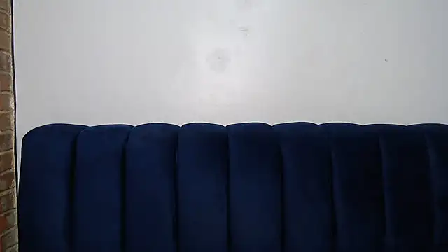 Snapshot of Youngling05 chatting on 07-06-26, 06:10 Youngling05 online show from 07-06-26, 06:10