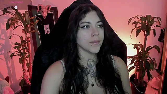MissCharlottte 18 online show from 07-08-26, 04:06