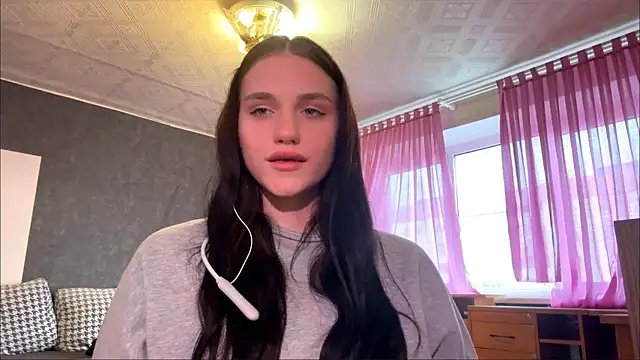 Snapshot of DottieWhitacker chatting on 05-13-26, 03:53 DottieWhitacker online show from 05-13-26, 03:53