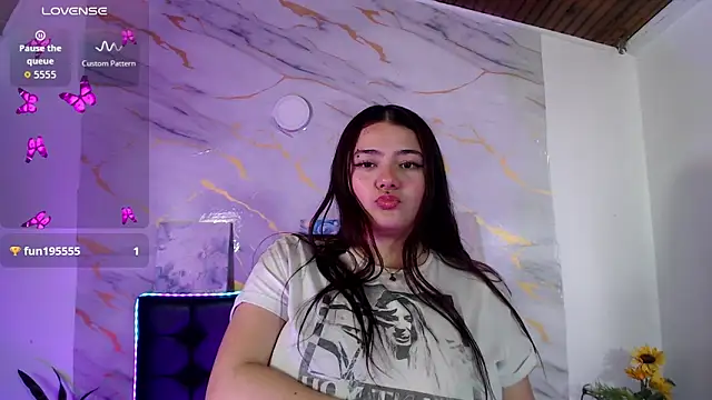 Lizeth bigboob online show from 05-28-26, 07:55