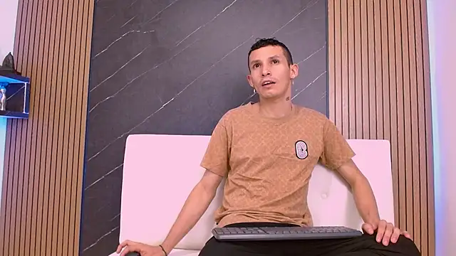 Isak Berekoa online show from 05-18-26, 03:57