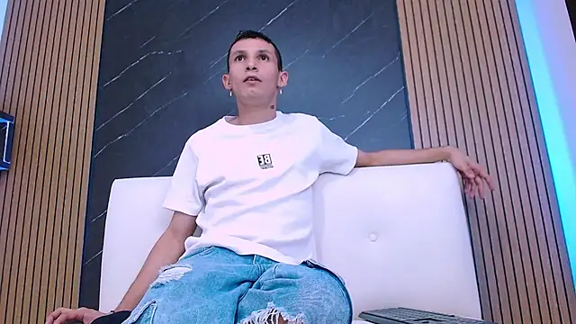 Isak Berekoa online show from 05-19-26, 03:57