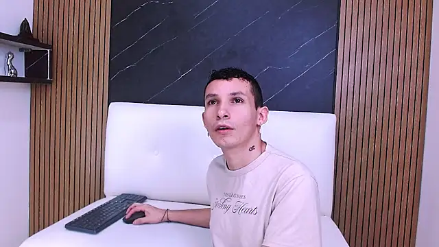 Isak Berekoa online show from 05-24-26, 03:00