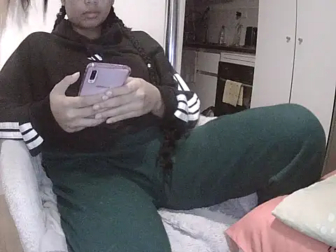 Aurora Esmeralda1281 online show from 05-29-26, 10:52