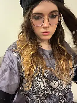 cutypiefull online show from 05-15-26, 02:07