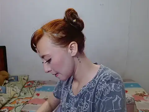 Snapshot of iris_ares_ chatting on 05-29-26, 11:08 iris ares online show from 05-29-26, 11:08
