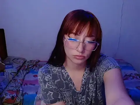 Snapshot of iris_ares_ chatting on 05-30-26, 02:58 iris ares online show from 05-30-26, 02:58