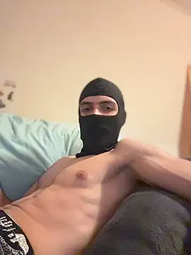 Snapshot of Z-man- chatting on 05-14-26, 11:22 Z-man- online show from 05-14-26, 11:22