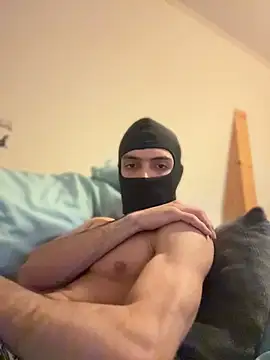 Snapshot of Z-man- chatting on 05-16-26, 11:25 Z-man- online show from 05-16-26, 11:25
