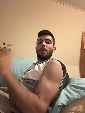 Snapshot of Z-man- chatting on 05-22-26, 09:31 Z-man- online show from 05-22-26, 09:31
