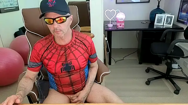 hotdadbod online show from 06-09-26, 08:42