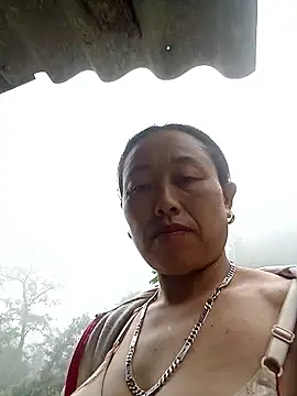 lili anhh online show from 05-20-26, 04:29