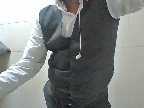 RAINBOWONE online show from 05-16-26, 06:32