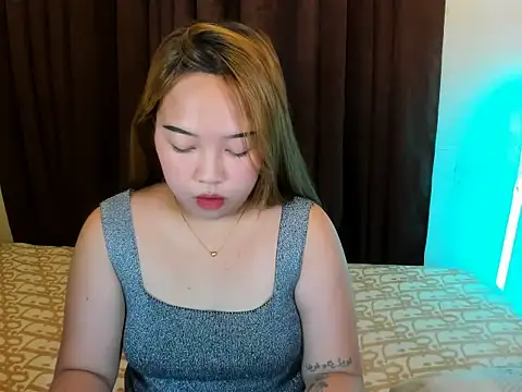 Anne licous online show from 05-30-26, 02:41