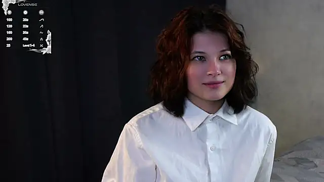 Snapshot of AlesiaPeasel chatting on 05-21-26, 12:23 AlesiaPeasel online show from 05-21-26, 12:23