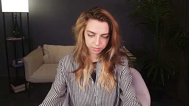 CherryCl0ud online show from 05-25-26, 02:28