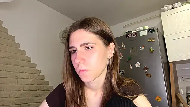 ZaraGuyette online show from 05-17-26, 11:12