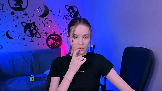 angie foxy1 online show from 07-27-26, 06:37