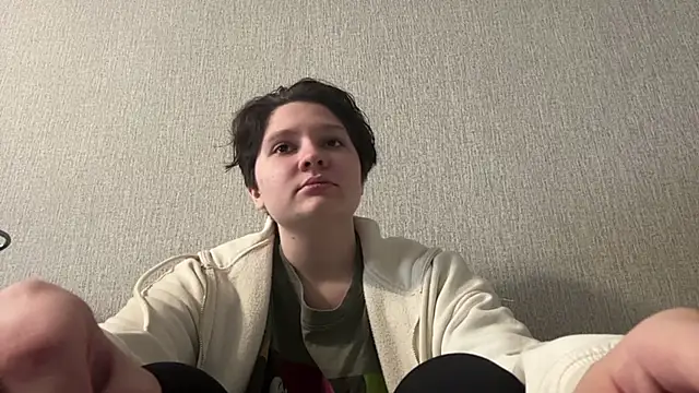 LizCumens online show from 05-25-26, 12:38