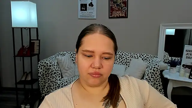 DianaKristol online show from 05-17-26, 05:31
