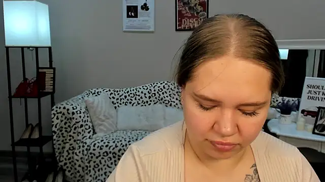 DianaKristol online show from 05-18-26, 04:07