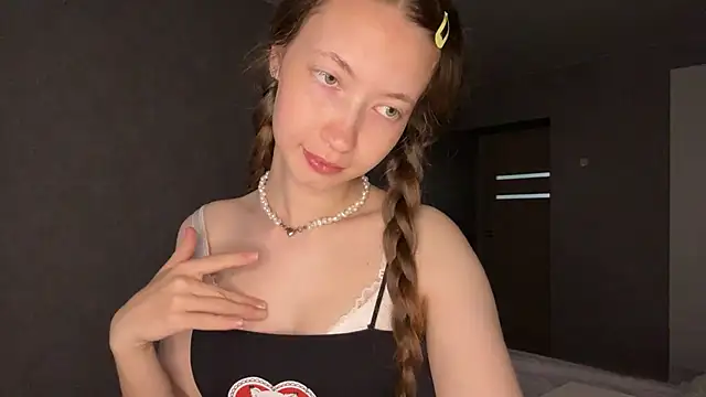 Emily Mur  online show from 05-29-26, 05:05