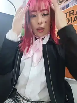 Snapshot of JULIETH__05 chatting on 05-28-26, 04:04 JULIETH 05 online show from 05-28-26, 04:04