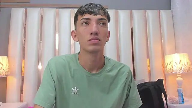 MichaelVasquex online show from 05-19-26, 12:22