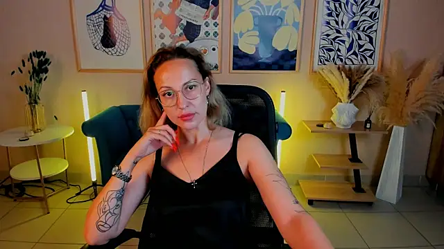 Charlotte Hudson online show from 07-29-26, 10:13