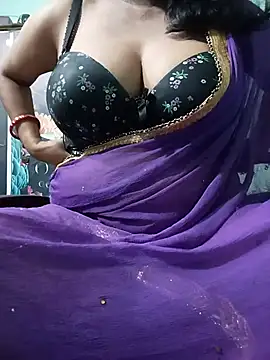 Snapshot of Savita_Bhabhiii chatting on 05-16-26, 06:39 Savita Bhabhiii online show from 05-16-26, 06:39