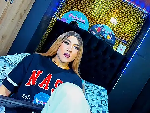 Georgina giio  online show from 05-22-26, 04:52