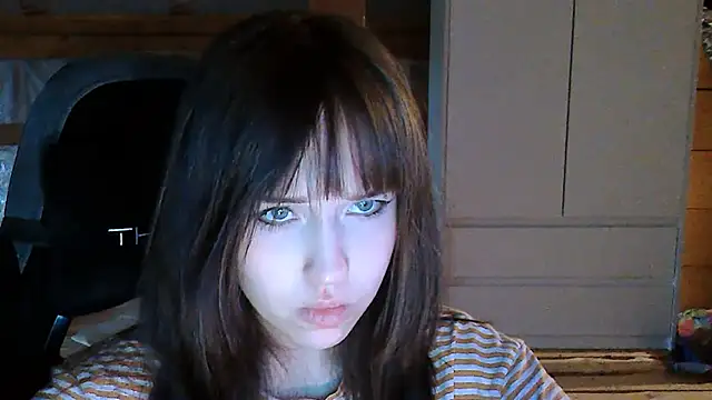 NoirEva online show from 05-23-26, 05:17