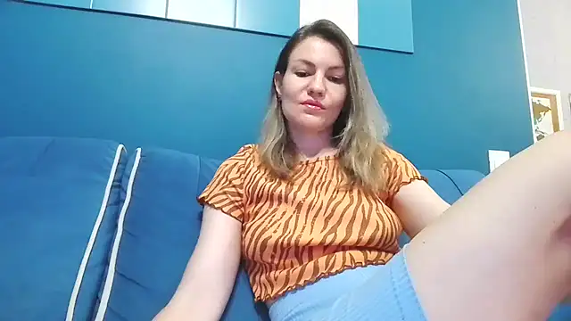 Margarett online show from 05-13-26, 04:48