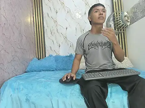 lonjitas twink hot online show from 05-30-26, 01:57