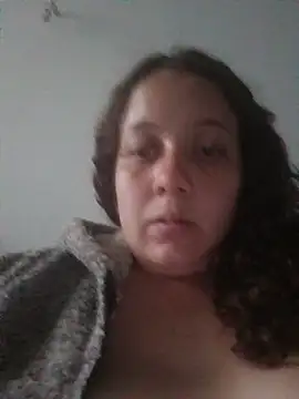 Snapshot of amaia_15 chatting on 05-25-26, 10:49 amaia 15 online show from 05-25-26, 10:49