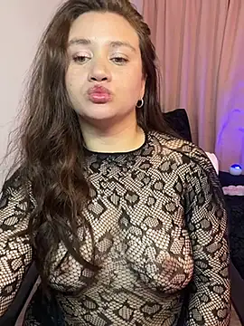 Snapshot of Sami_ferrer chatting on 05-21-26, 02:40 Sami ferrer online show from 05-21-26, 02:40