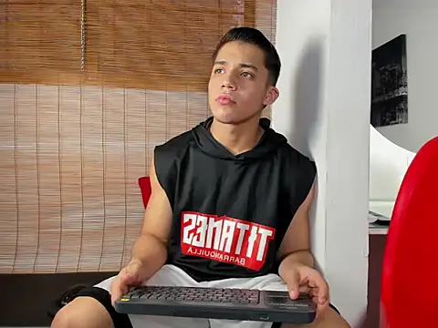 rocco gym online show from 05-30-26, 08:06