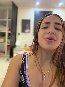 Bella-Saint online show from 07-30-26, 11:04