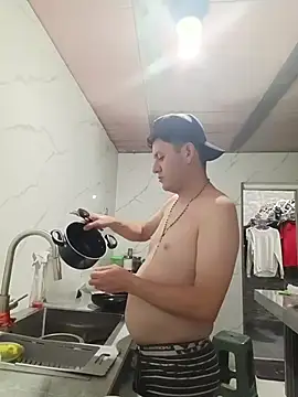 Maduro-Mariquita online show from 07-24-26, 12:30
